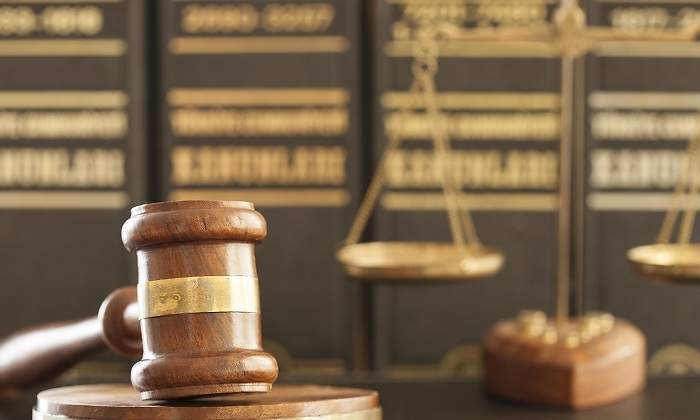 Justicia-Balanza-Mazo.jpg