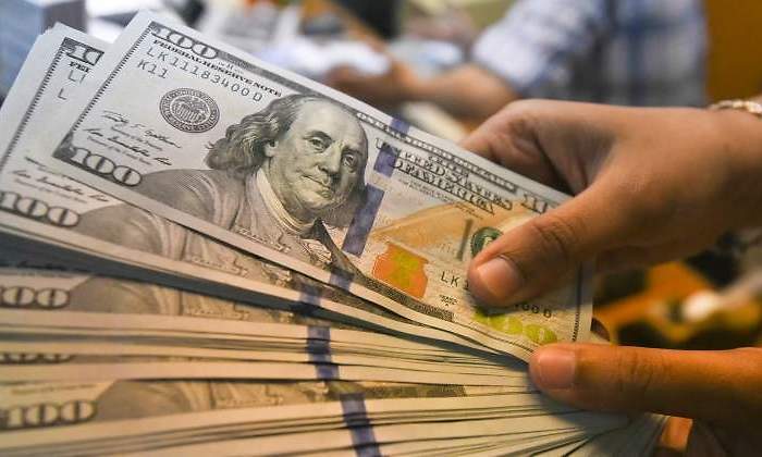 dolares-reuters-770.jpg
