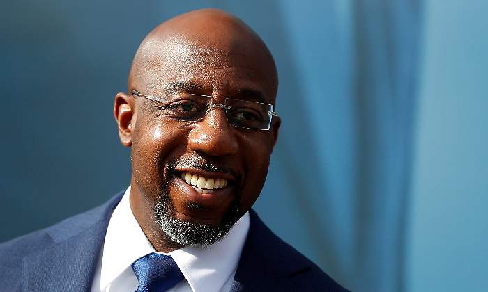 raphael-warnock-democrata-gana-escano-senado-elecciones-georgia-5enero2021-reuters-770x420.jpg