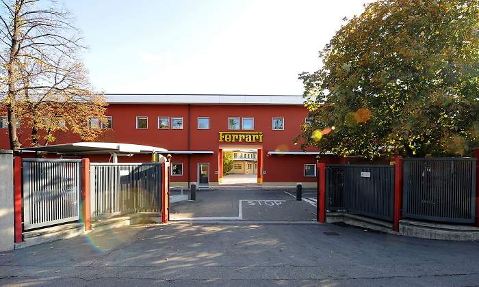 ferrari-fabrica.jpg