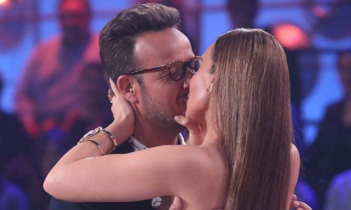 llacer-monica-beso.jpg