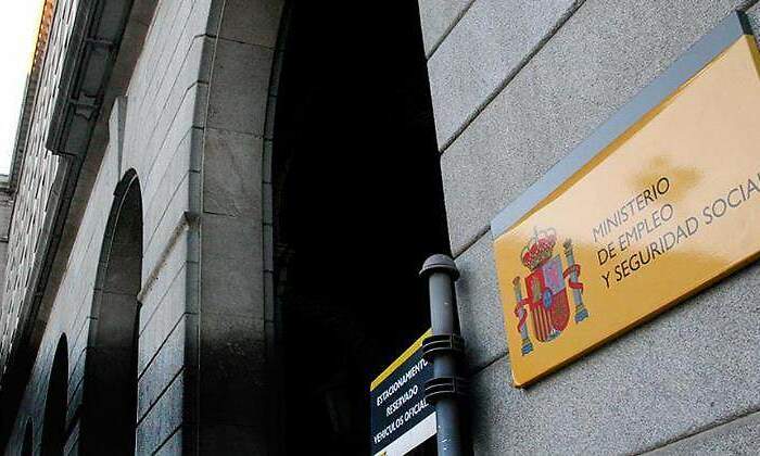 empleo-seguridad-social-puerta-ministerio-770.jpg