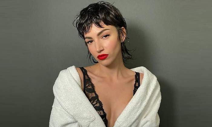 ursula-corbero-cumpleanos-topless-770.jpg