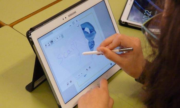 Samsung_IPSOS_Educacion-1-e1592473465917.jpg