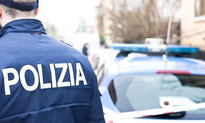 Agente-de-la-policia-italiana-trabajando-iStock.jpg
