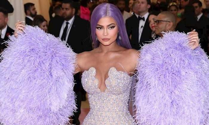 kylie-jenner-dona-un-millon-770.jpg