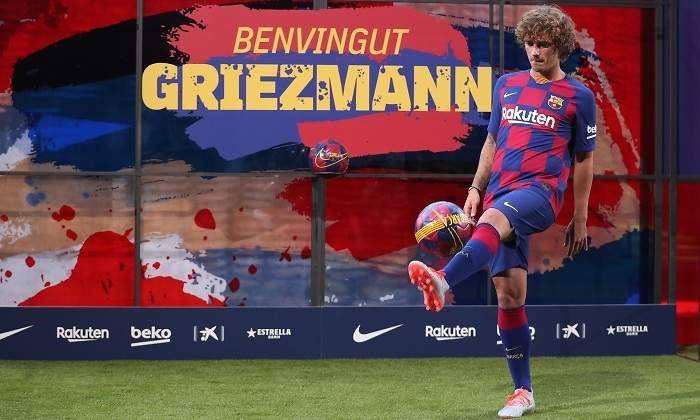 griezmann-toques-presentacion-barcelona-reuters.jpg