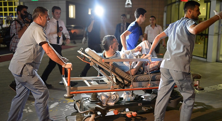 Atentado en el aeropuerto de Estambul