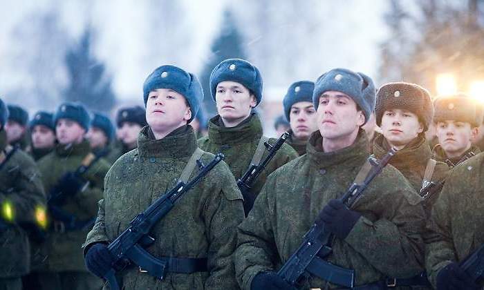 Un-grupo-de-personas-formadas-del-ejercito-iStock.jpg