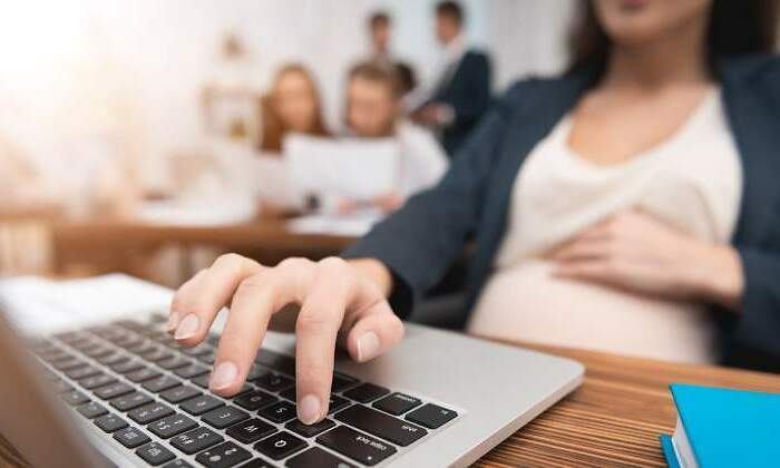 mujer-embaraza-trabajo-dreamstime.jpg