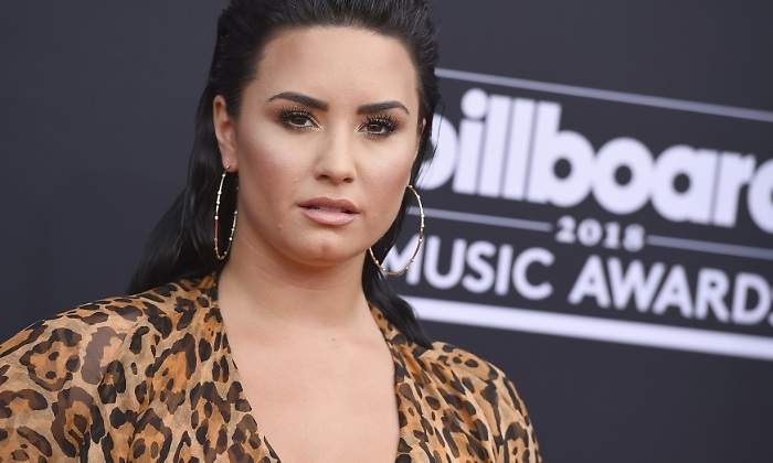 demi-sober770.jpg