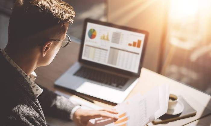 ordenador-teletrabajo-broker-istock.jpg