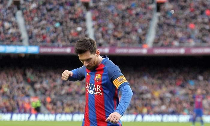 MEssi-celebra-CampNou-fondo-2016-Reuters.jpg