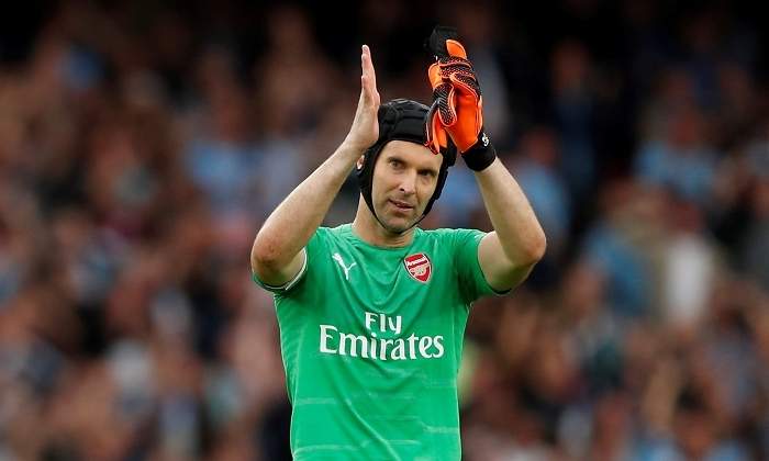 cech-aplaude-arsenal-reuters.jpg