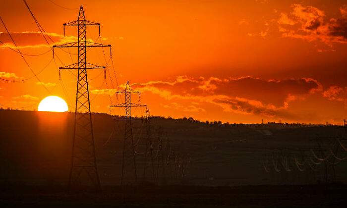 electricidad-atardecer.jpg