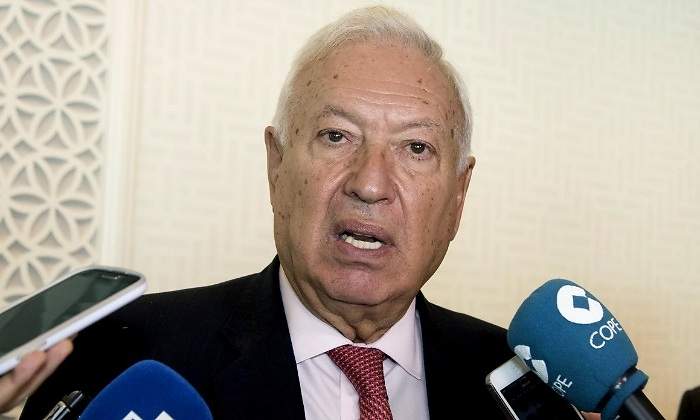 margallo-microfonos-efe.jpg