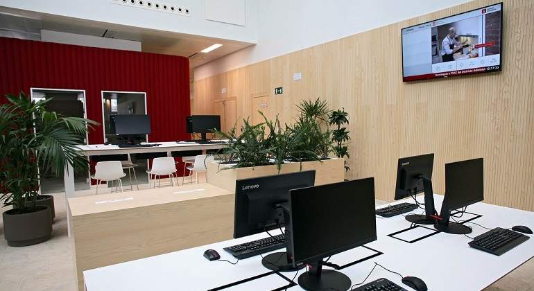 Las oficinas del 'Districte Administratiu'. Luis Moreno