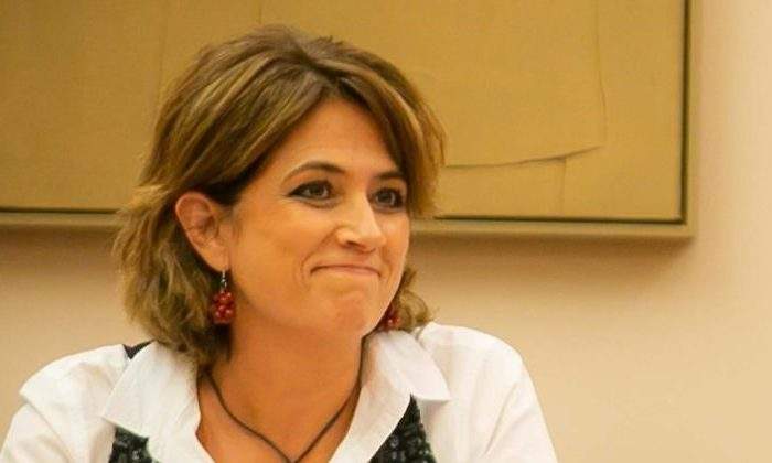 ministra-dolores-delgado-pide-defenderse-congreso.jpg