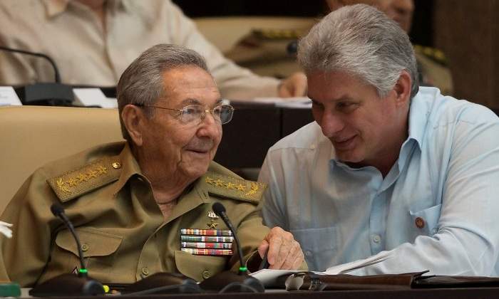 raul-castro-diaz-canel-cuba-reuters-770x420.jpg