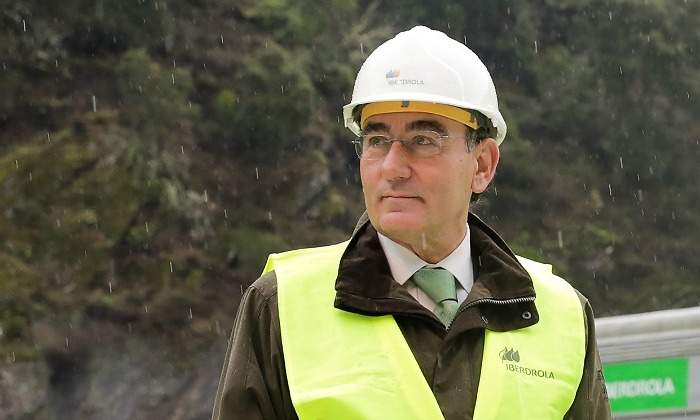 ignacio-galan-iberdrola-casco-chaleco-770.jpg