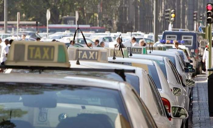 taxis-fila.jpg