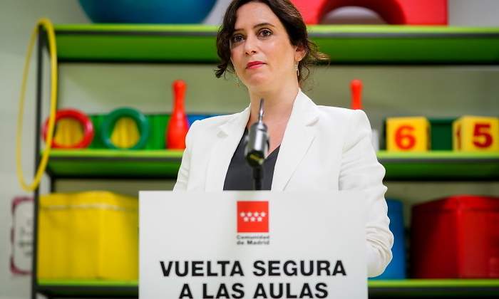 ayuso-colegio-covid-ep.jpg