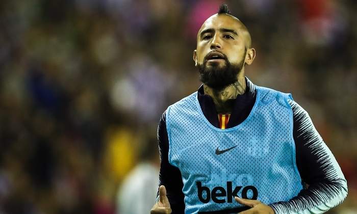 vidal-arturo-calentamiento-barcelona-getty.jpg