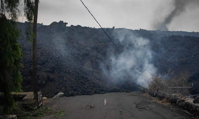lava_volcan_llega_nucleo_urbano_todoque_21_septiembre_2021_llanos_ariadne-ep-770x420.jpg