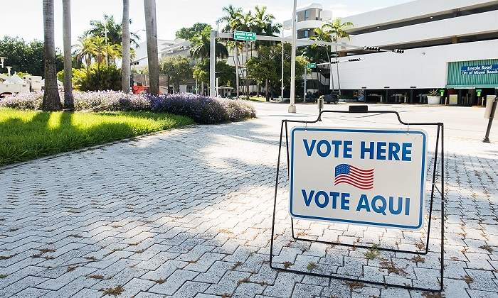 Vote-Aqui-EEUU.jpg