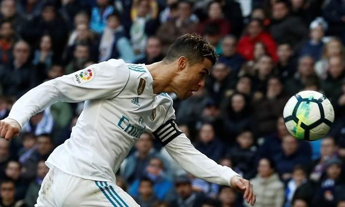 cristiano-golpea-balon-alaves-reuters.jpg