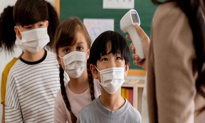 estudiantes-mascarillas-4.jpg