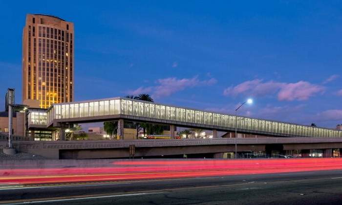 Proyecto Patsaouras Plaza Busway Station en Los ngeles a cargo de OHLA