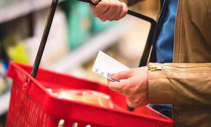 cesta-compra-supermercados-baratos-2021-ocu-dreamstime.jpg