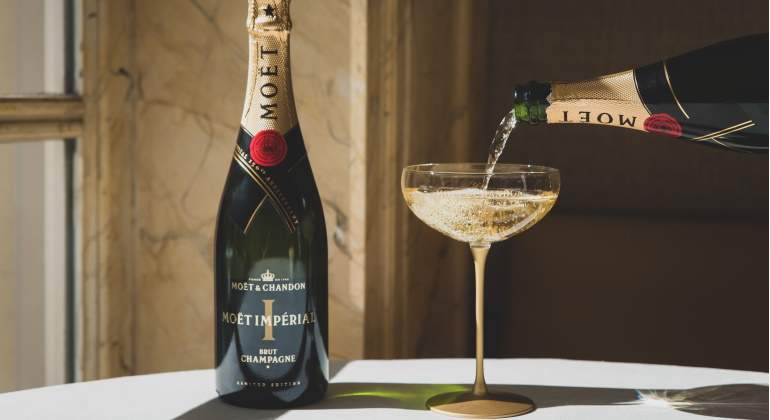 Möet & Chandon.