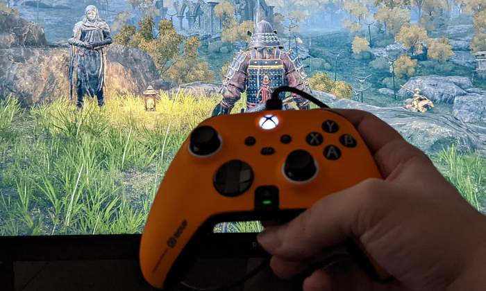 scuf-instinct-pro-1.jpg