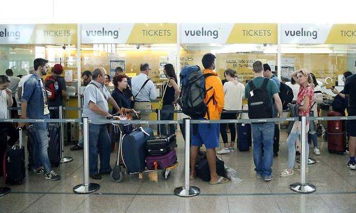vueling-colas-efe-770.jpg
