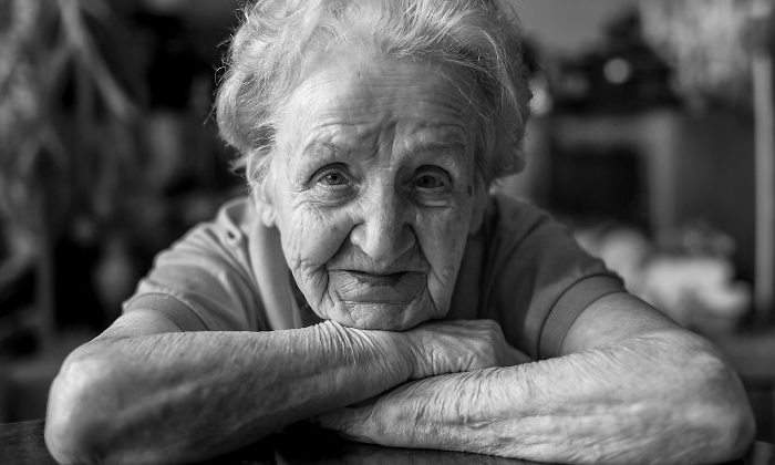 anciana-blanco-negro-dreamstime.jpg