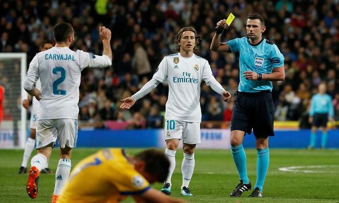 Michael-Oliver-arbitro-amarilla-Carvajal-RealMadrid-Juve-2018-reuters.jpg