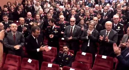 Prolongada Ovacion A Trapero En El Acto Inaugural Del Curso Academico De La Escuela De Mossos Eleconomista Es