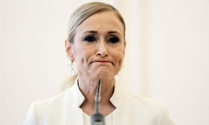 cifuentes-dimite-efe.jpg