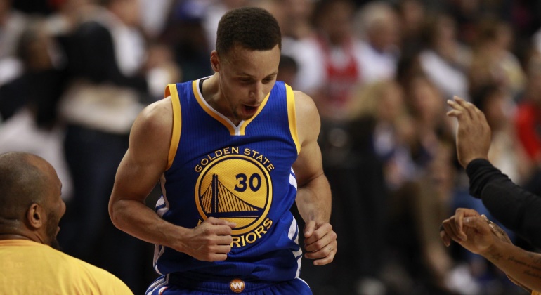 Curry-celebra-Warriors-2016-efe.jpg