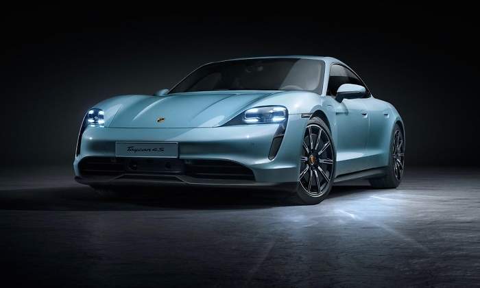 porsche-taycan-4s.000.jpg