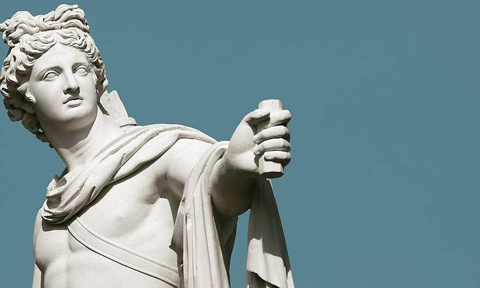 Escultura-de-Apolo-en-Italia-iStock.jpg