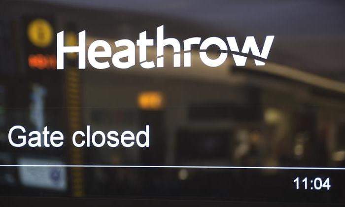 aeropuerto-heathrow-puerta-closed-770-dreamstime.jpg