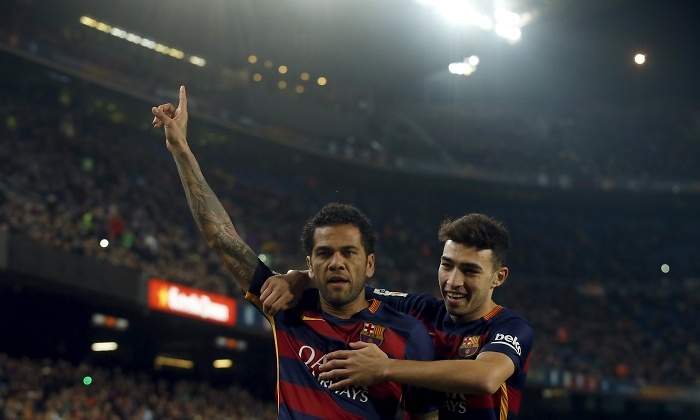 Alves-celebra-2016-Munir-reuters.jpg