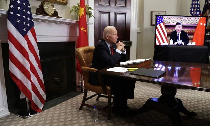 joe-biden-eeuuu-xi-jinping-china-primera-cumbre-reunion-bilateral-virtual-15noviembre2021getty-770x420.jpg