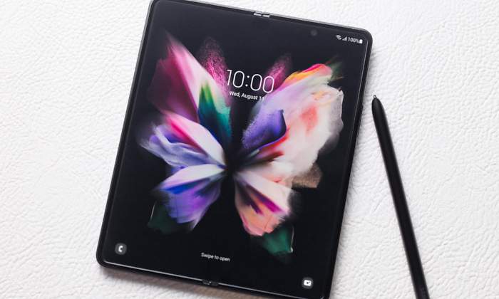 samsung-galaxy-z-fold-3-1.jpg