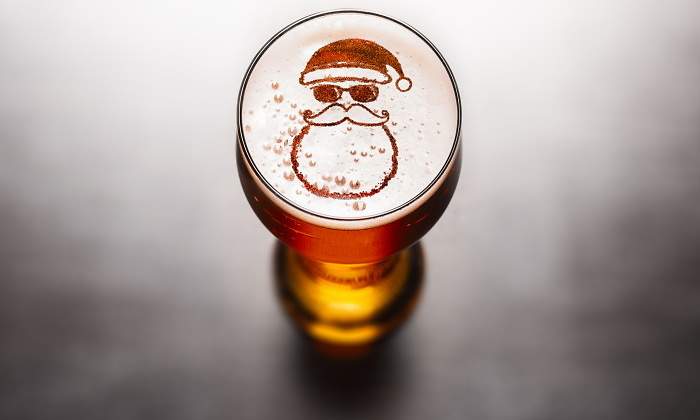 cervezas-navidad-damm-estrella-galicia-ambar-cruzcampo-amstel.jpg