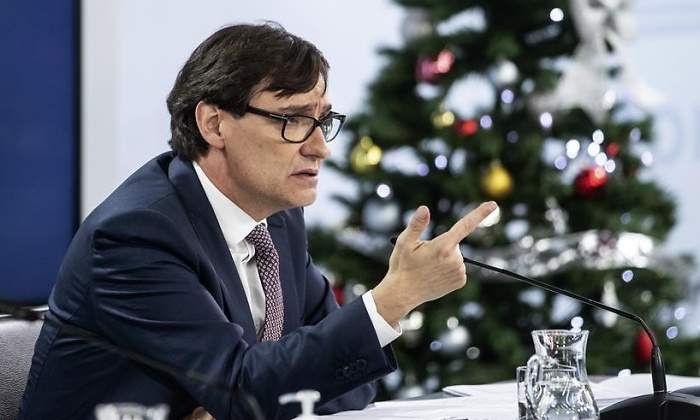illa-salvador-navidad-arbol-efe.jpg