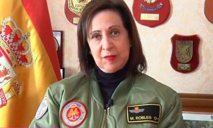 margarita-robles-bomber770.jpg